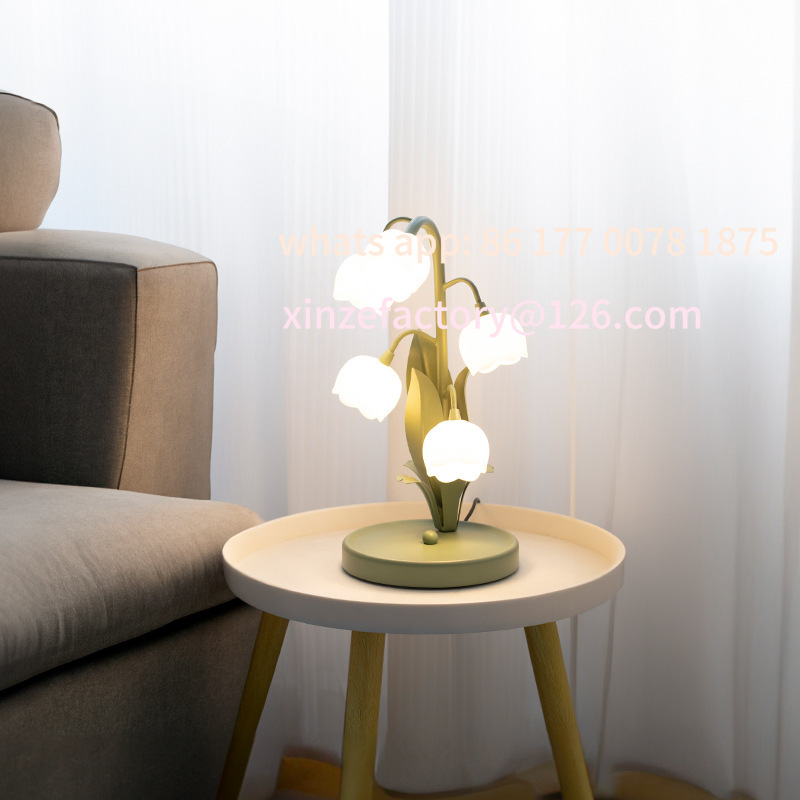 Decor Lighting Cy - Lampada da tavolo a forma di